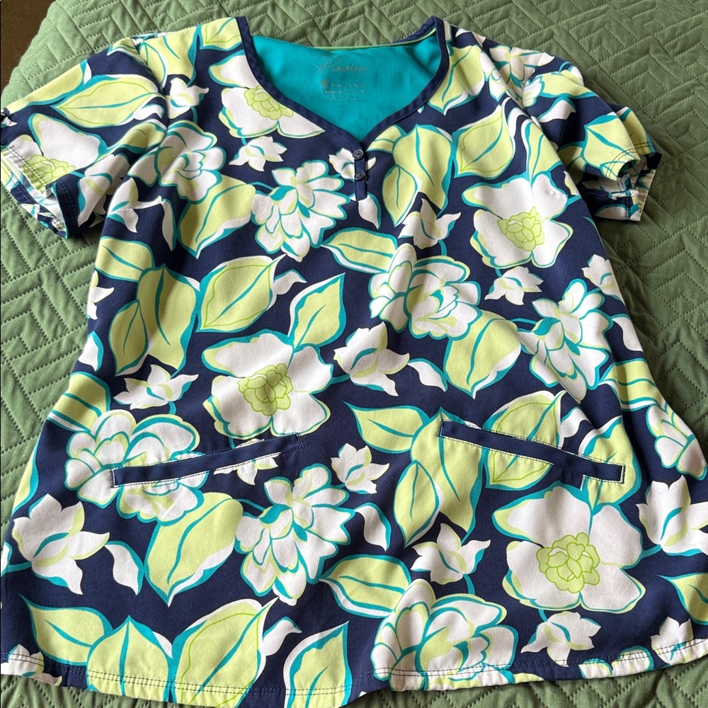 Floral V-Neck Scrub Top